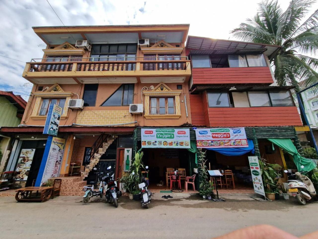Veggie'S Rooms Vang Vieng Bagian luar foto